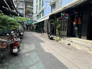 Nợ bank gấp bán! chỉ 12 tỷ  hxh đường 3/2, dt 4.3*15m, nhà 5 tầng kiên cố