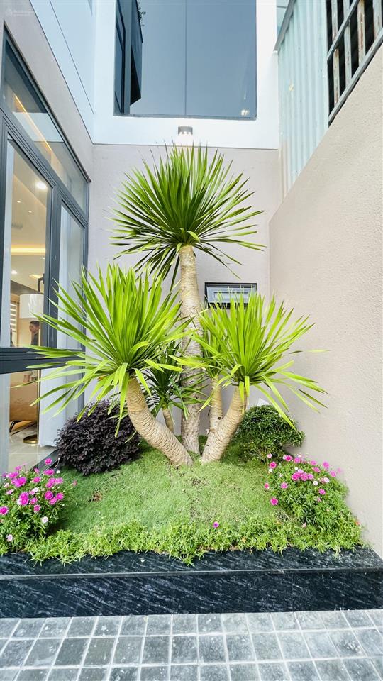 Chao ôi ngang gần 7m như villa  căn góc mặt tiền view sông mát mẻ có sân vườn giáp gò vấp