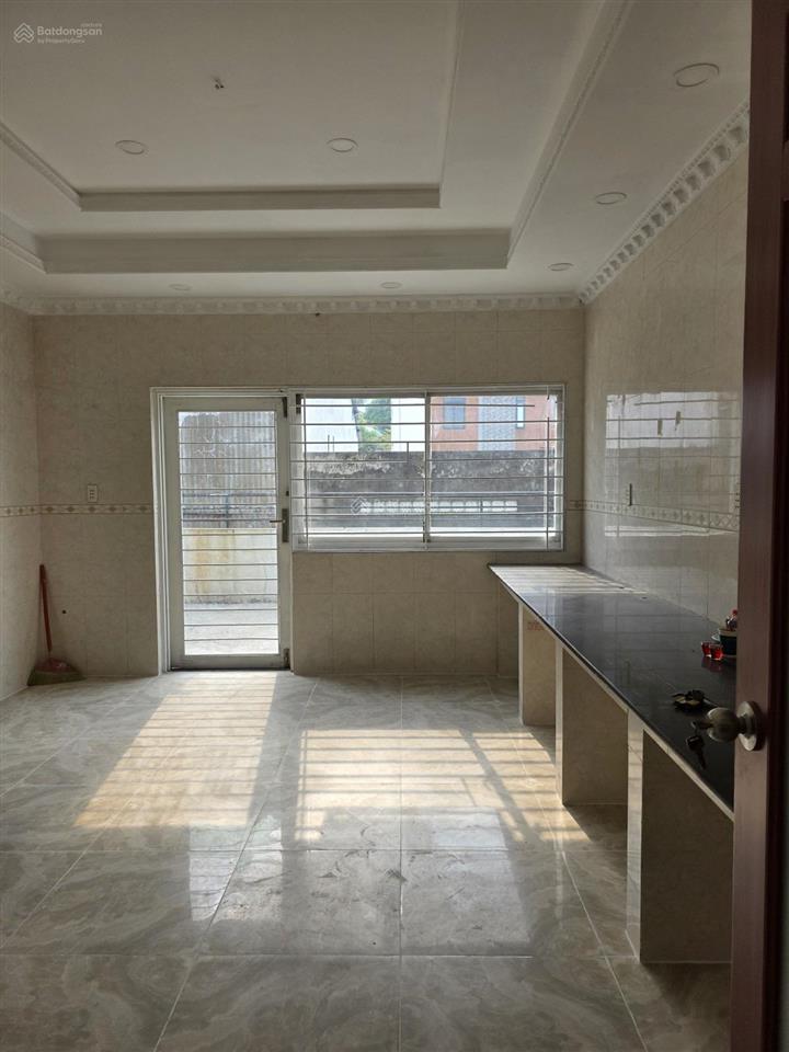 Shophouse 2 tầng  the splendor 27 nguyễn văn dung  lô góc 3 mặt tiền đường ven sông  210m2