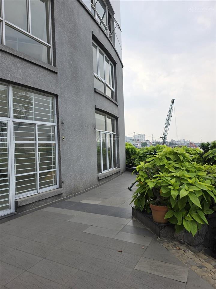 Shophouse 2 tầng  the splendor 27 nguyễn văn dung  lô góc 3 mặt tiền đường ven sông  210m2