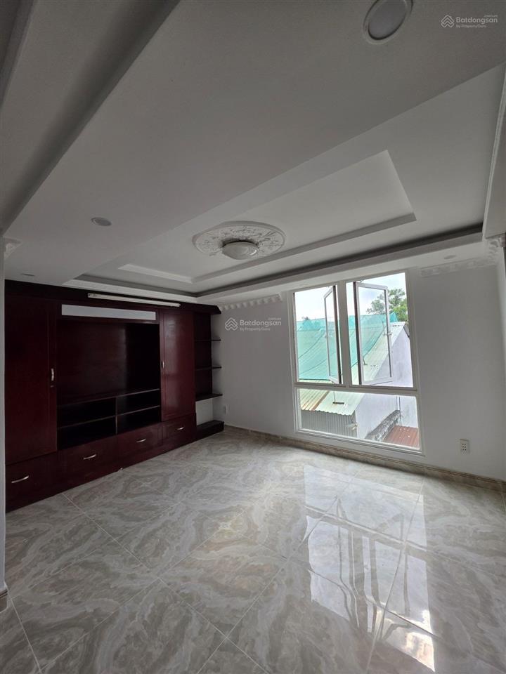 Shophouse 2 tầng  the splendor 27 nguyễn văn dung  lô góc 3 mặt tiền đường ven sông  210m2