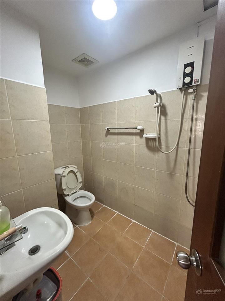 Đối diện hai trường đại học lớn  cc 72m2  căn góc 2pn, 2wc  sổ hồng riêng  giá chỉ 2.45 tỷ