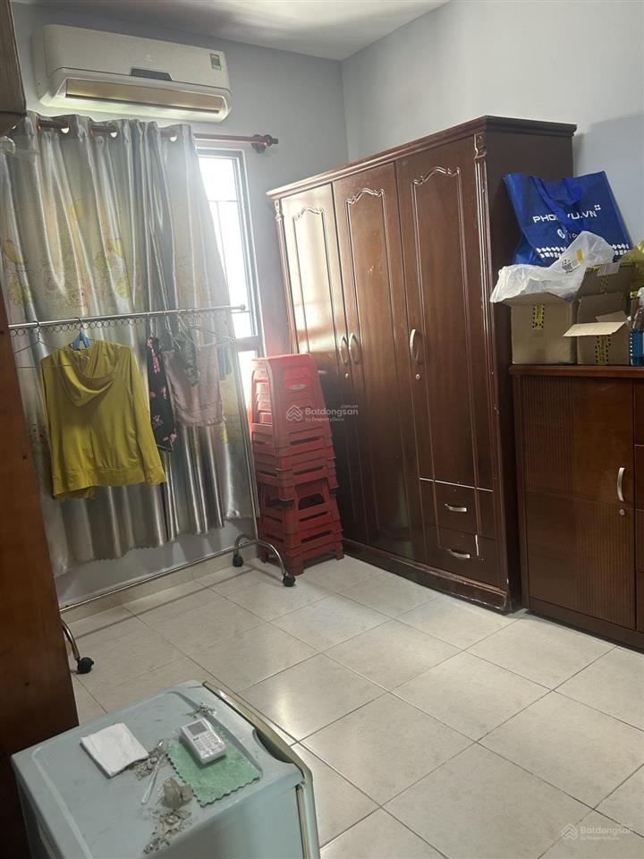 Đối diện hai trường đại học lớn  cc 72m2  căn góc 2pn, 2wc  sổ hồng riêng  giá chỉ 2.45 tỷ