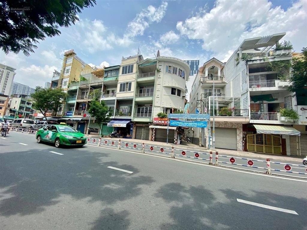 Ngay cầu calmette  căn hộ 27m2 ngay đường hoàng diệu p12 quận 4  chỉ 1,5 tỷ