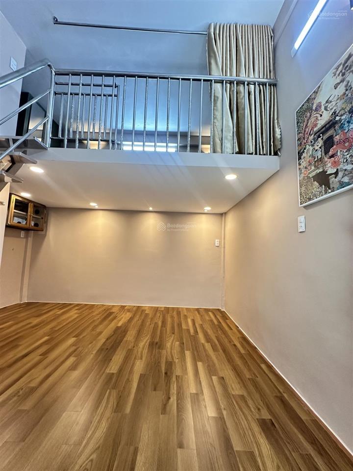 Ngay cầu calmette  căn hộ 27m2 ngay đường hoàng diệu p12 quận 4  chỉ 1,5 tỷ