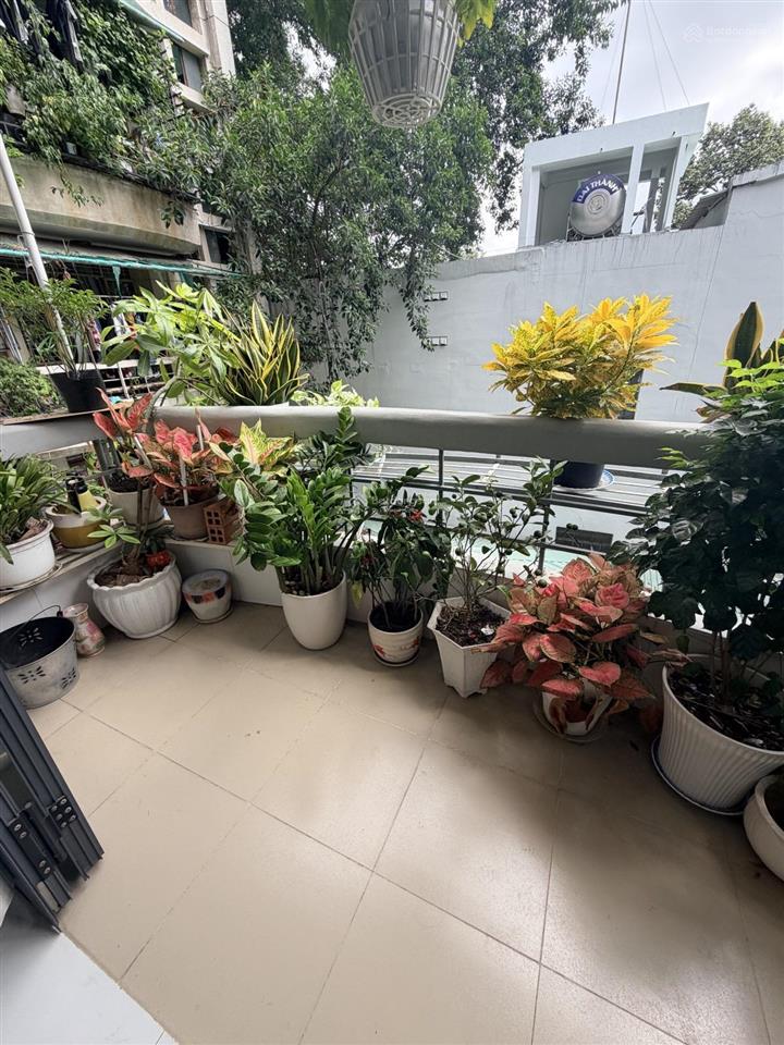 Chung cư hùng vương 60m2 2pn sát bên bv đại học y dược. vị trí lô f đường tản đà & mạc thiên tích