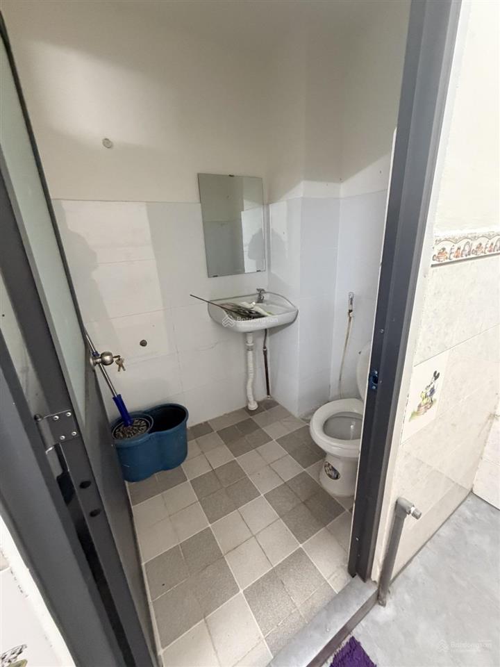 Quận 5  chung cư 100m2 tầng trệt mặt tiền đường mạc thiên tích  kế bên bv đhyd tản đà, hồng bàng
