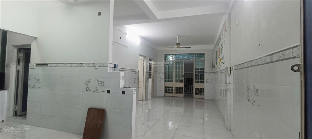 Căn hộ 63m2 2pn chung cư tản đà  quận 5 ngay bv đh y dược, siêu thị điện máy chợ lớn