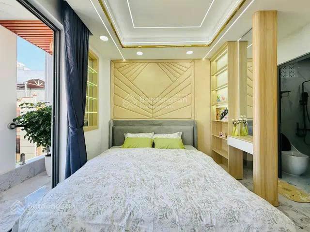 Tuyệt phẩm nhà 6 tầng thang máy 60m2  giá 13.8 tỷ  phan huy ích  gò vấp