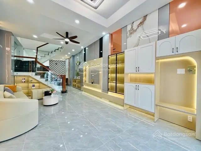 Nhà 4 tầng mặt tiền kinh doanh  66m2  giá 6.95 tỷ  gò vấp