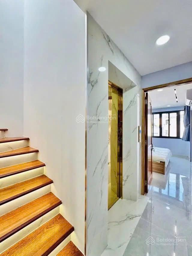 Siêu phẩm xây mới 100%  5 tầng thang máy  giá 9.2 tỷ  ngay trung tâm nguyễn oanh  gò vấp