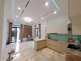 Nhà mới 100% 2 tầng 151m tặng 3 phòng trọ dòng tiền 12 triệu/tháng phú hòa đông củ chi giá 3.83 tỷ