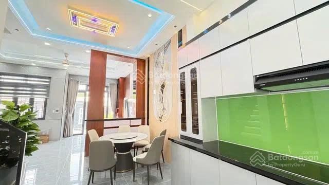 Biệt thự mini mới xây đông thạnh 4 hóc môn 6x20m full nội thất chỉ 5.9 tỷ