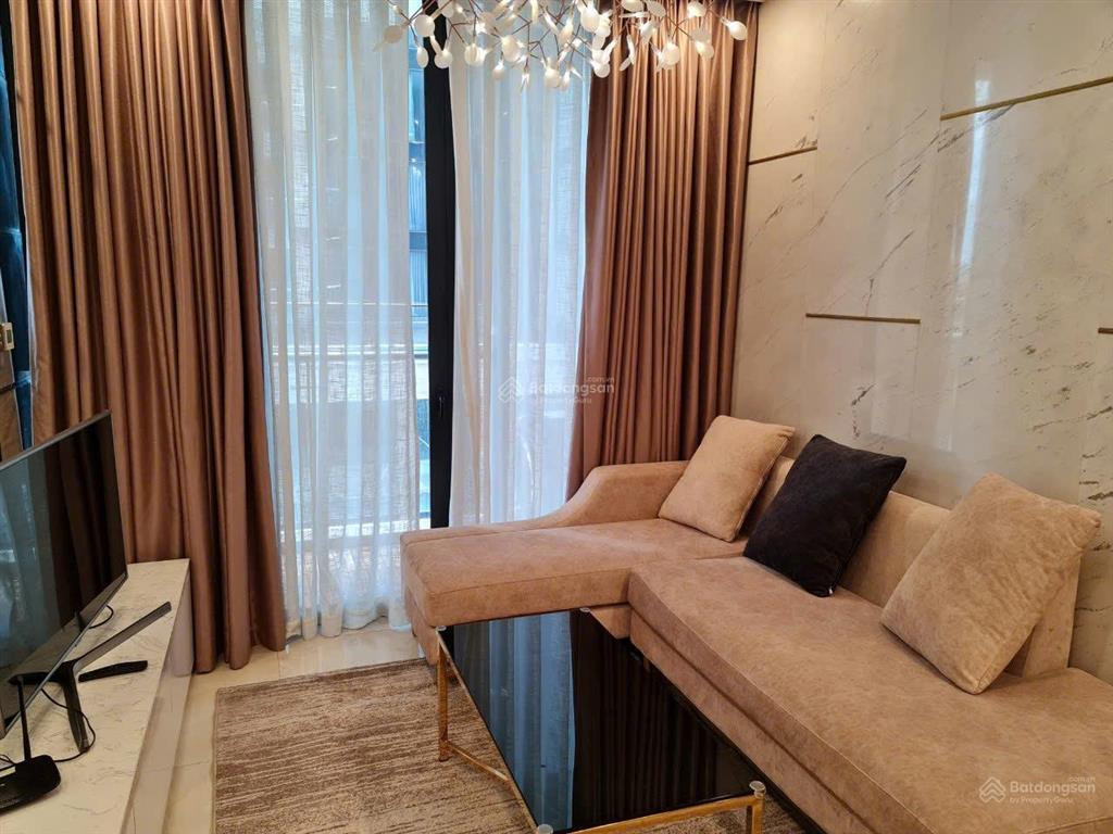 Chốt nhanh 1pn50m2 full nội thất tại vinhomes golden river (vins ba son), chỉ 23 triệu/tháng.