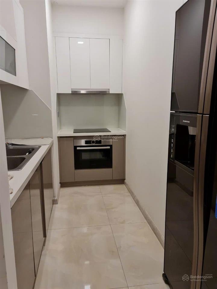 Chốt nhanh 1pn50m2 full nội thất tại vinhomes golden river (vins ba son), chỉ 23 triệu/tháng.