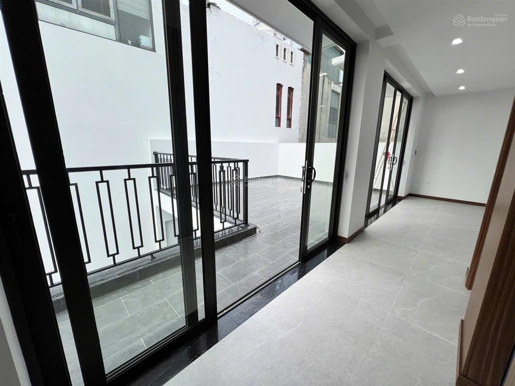 Bán nhà riêng 5pn, 6wc, 76m2 tại nguyễn thái học, điện biên, ba đình, hà nội, giá tốt