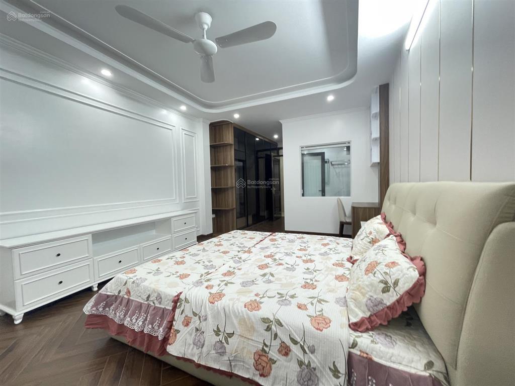 Do thay đổi công việc gđ tôi cần bán căn nhà phố lò đúc  hai bà trưng 35m2/6t full nội thất