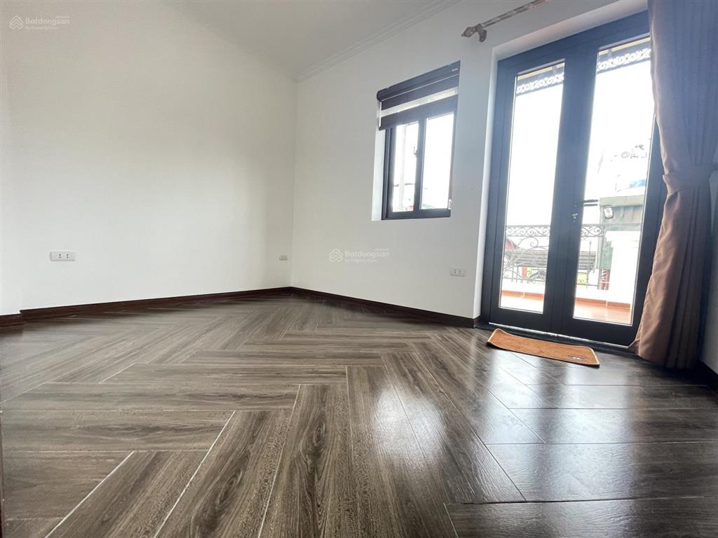 Do thay đổi công việc gđ tôi cần bán căn nhà phố lò đúc  hai bà trưng 35m2/6t full nội thất