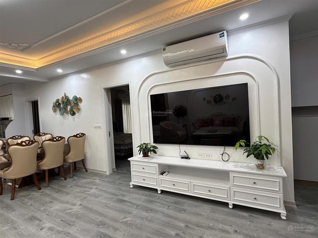 Gia đình cần bán nhà phố lò đúc  hai bà trưng 40m/5 tầng thang máy, đầy đủ nội thất chỉ việc về ở
