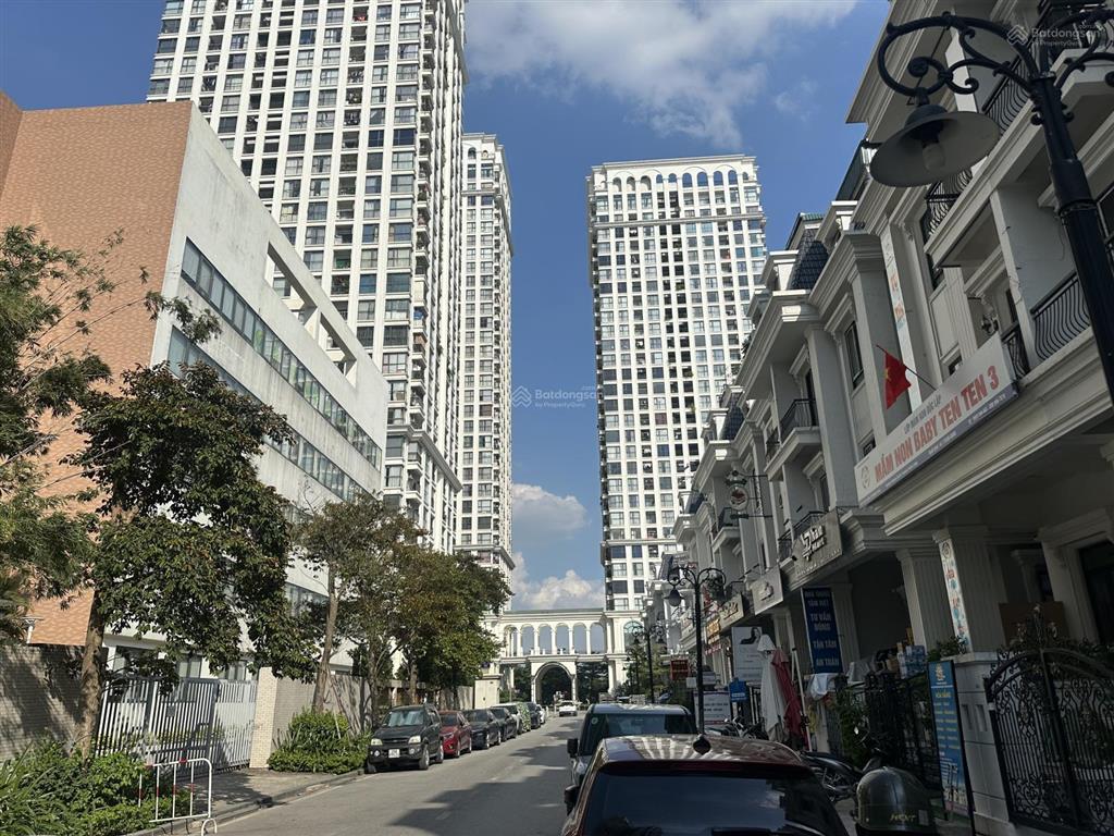 Gđ tôi cần bán căn biệt thự ct03kđtciputra tây hồ