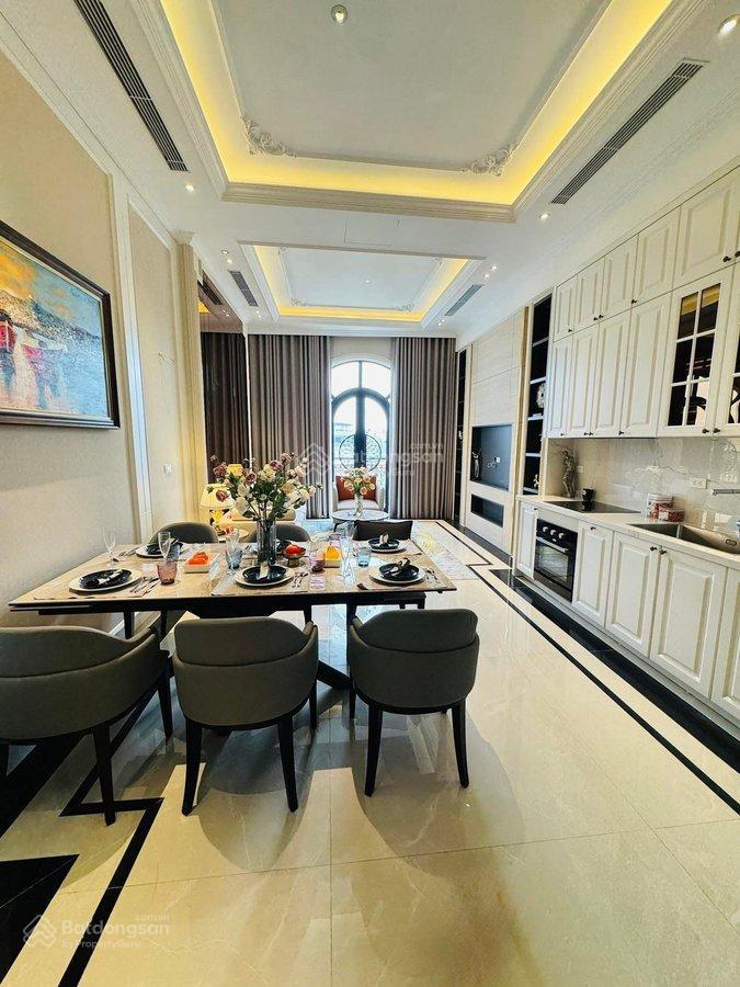 Gđ chuyển vào nha trang ở, cần bán căn nhà mặt phố nguyễn văn cừ  long biên, 195m2/6 tầng/8m mt