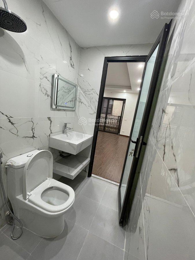Tôi chính chủ cần bán căn nhà 25m2/5t/ ngõ văn chương đầy đủ nội thất