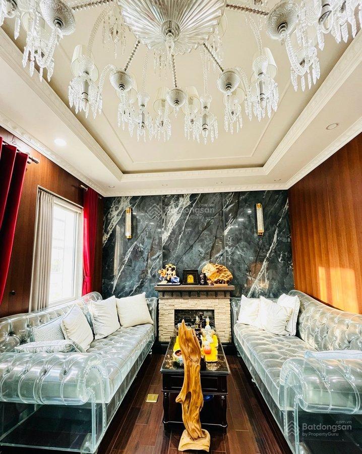 Gđ cần bán căn biệt thự linh đàm 49 tỷ 210m/5t thang máy phù hợp kinh doanh văn phòng