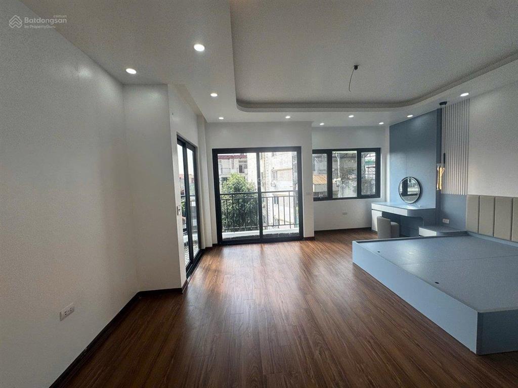 Gđ cần bán nhà 40m/5t/t máy  lô góc 2 thoáng  gần times city  hai bà trưng  giá hơn 9 tỷ