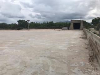 Bán đất sân đã làm nền xi măng có sổ chính chủ