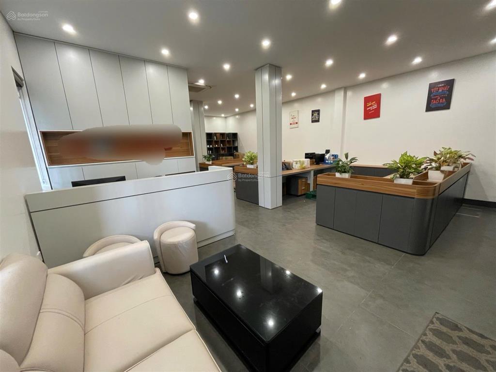 Cho thuê toà nhà văn phòng hà đông 90m2 x 5t full nội thất, thang máy xịn