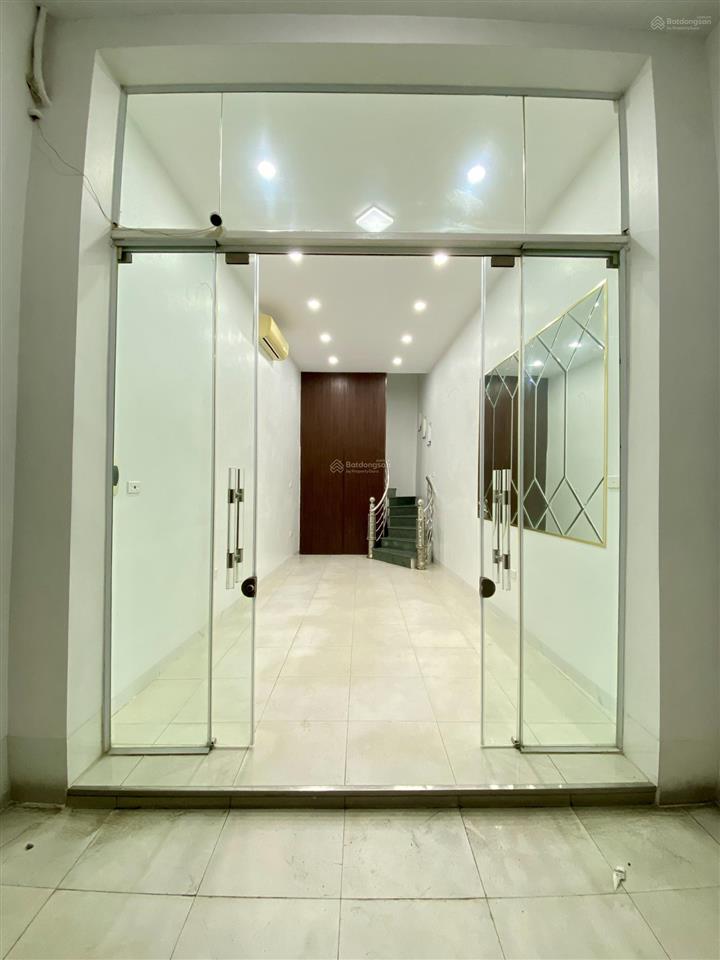 Cho thuê văn phòng 44 ngõ 211, khương trung 6 triệu vnd, 35m2