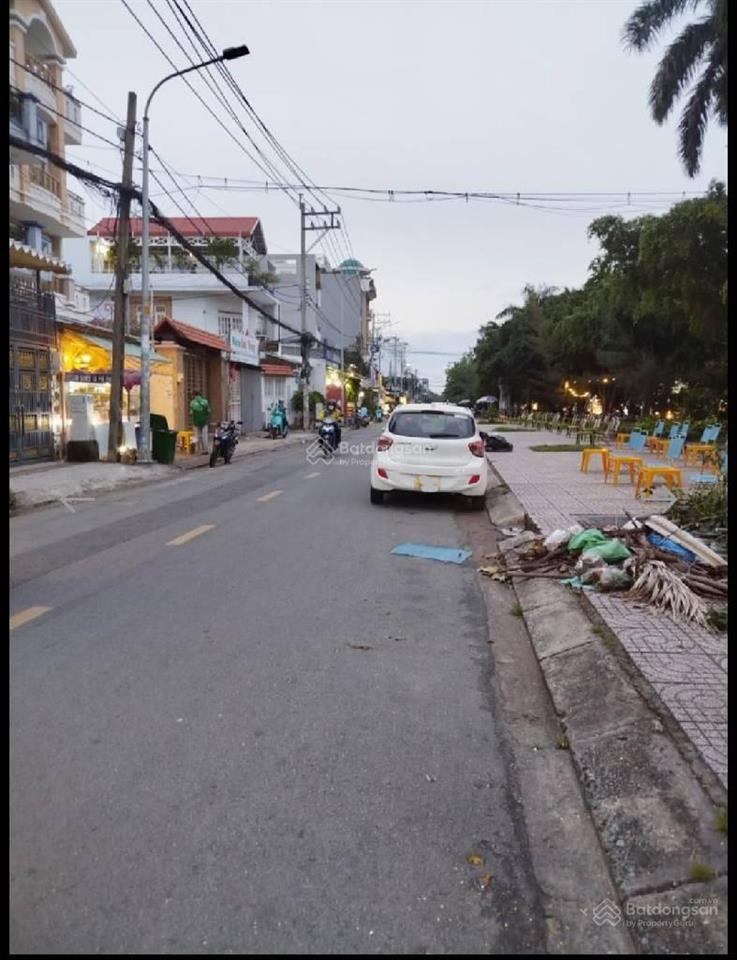 Mt lưu chí hiếu ngang 4,6m 51m  8,6 tỷ