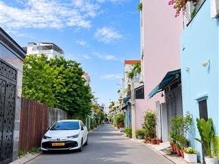 Hxh phạm văn bạch, góc 3 mặt hẻm, 68m2 chỉ 6.5 tỷ  nhà nát tiện xây 5t