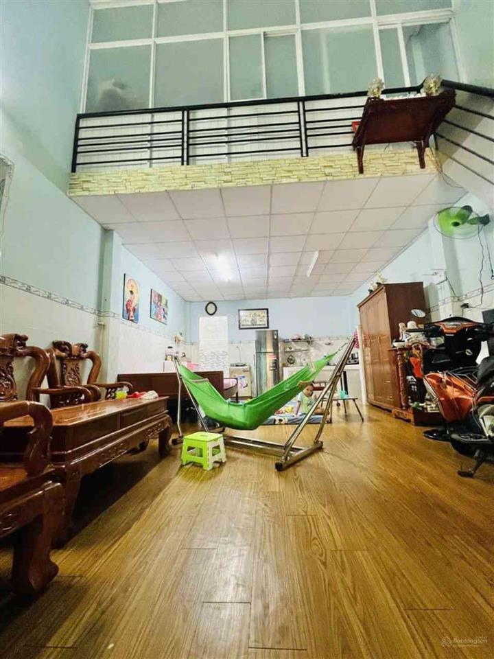 Nhà mặt tiền cách đh công thương vài bước, aeon ngang 5m 62m2 2 lầu 7,2 tỷ khai thác kinh doanh