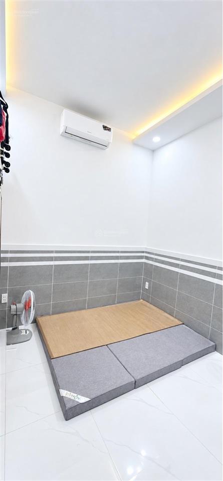 Chỉ 5,65 tỷ  hxh  vài bước ra âu cơ 52,5m nhà cấp 4 tiềm năng lô góc 2 mặt tiền