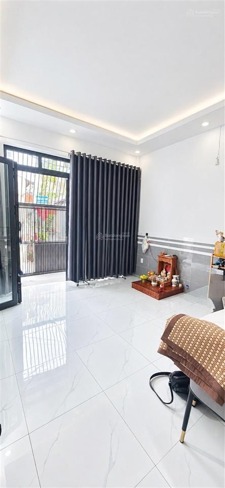 Chỉ 5,65 tỷ  hxh  vài bước ra âu cơ 52,5m nhà cấp 4 tiềm năng lô góc 2 mặt tiền
