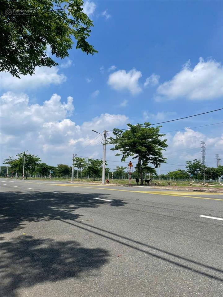 Cần bán lô đất đẹp giá 3 tỷ 850/100m2