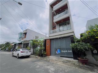 Quá ngon, bán lô 106m2 đất đẹp vuông vức, ngang 5m, xây 6 tầng không chừa trước