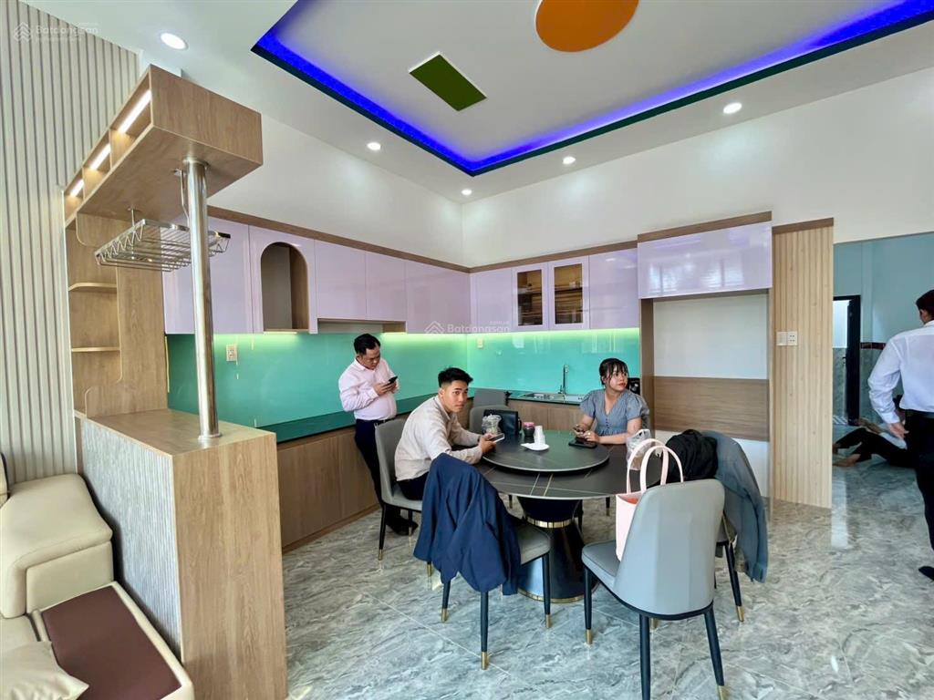Cần bán gấp nhà 1 trệt 1 lầu 3 phòng ngủ