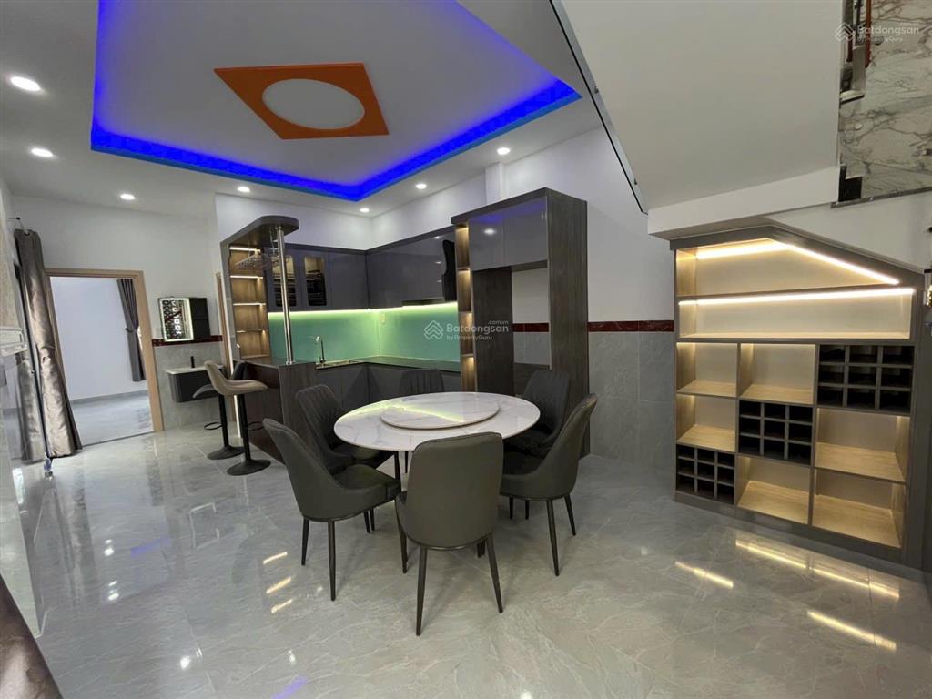 Kẹt tiền bán gấp căn nhà vừa xây xong