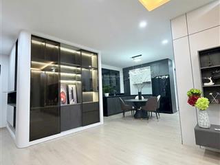 Bán nhanh căn 3pn vip view bắn pháo hoa, chủ nhà đầu tư nội thất xịn, full đồ vào ở ngay