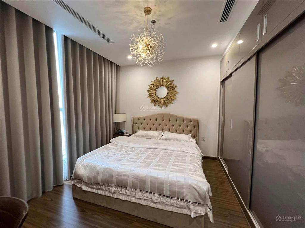Cho thuê chung cư vinhome wespoit diện tích 68m giá 18trieu
