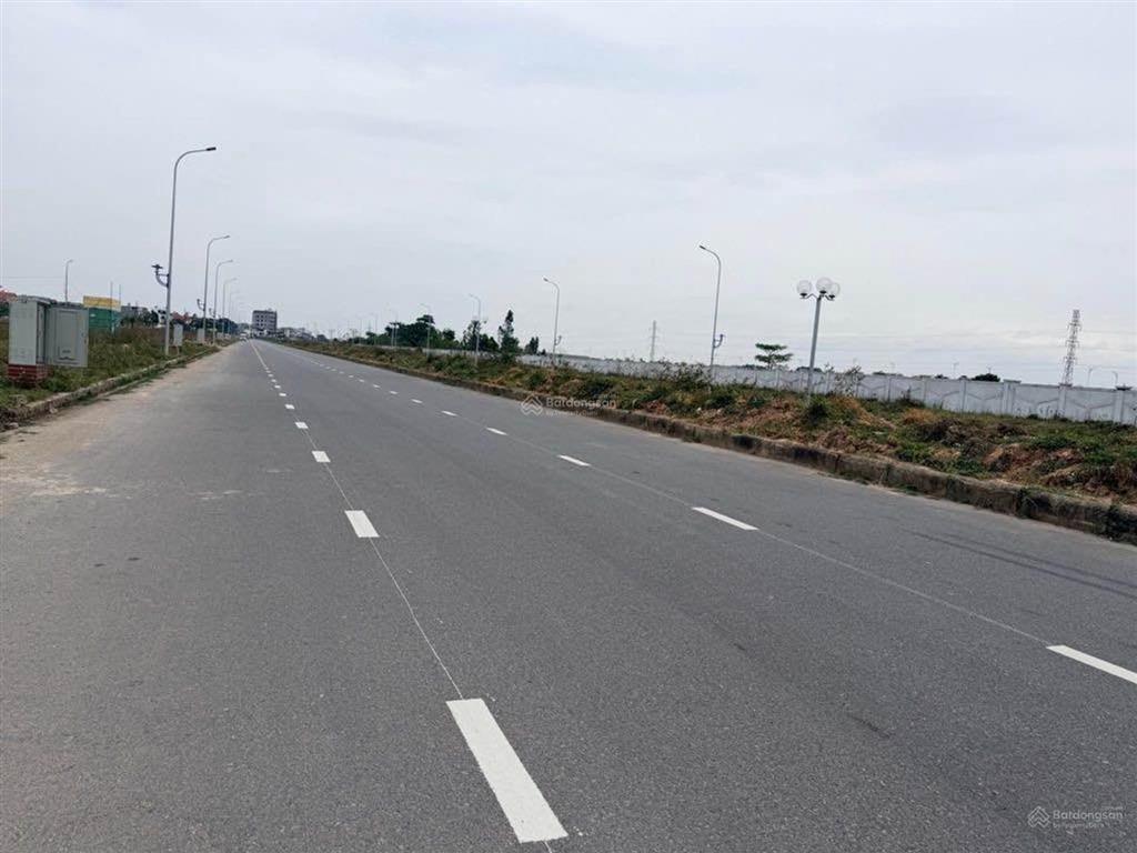  mảnh đất 70m2 giáp sân bay nội bài cơ hội có một không hai, chỉ 2,1 đ.