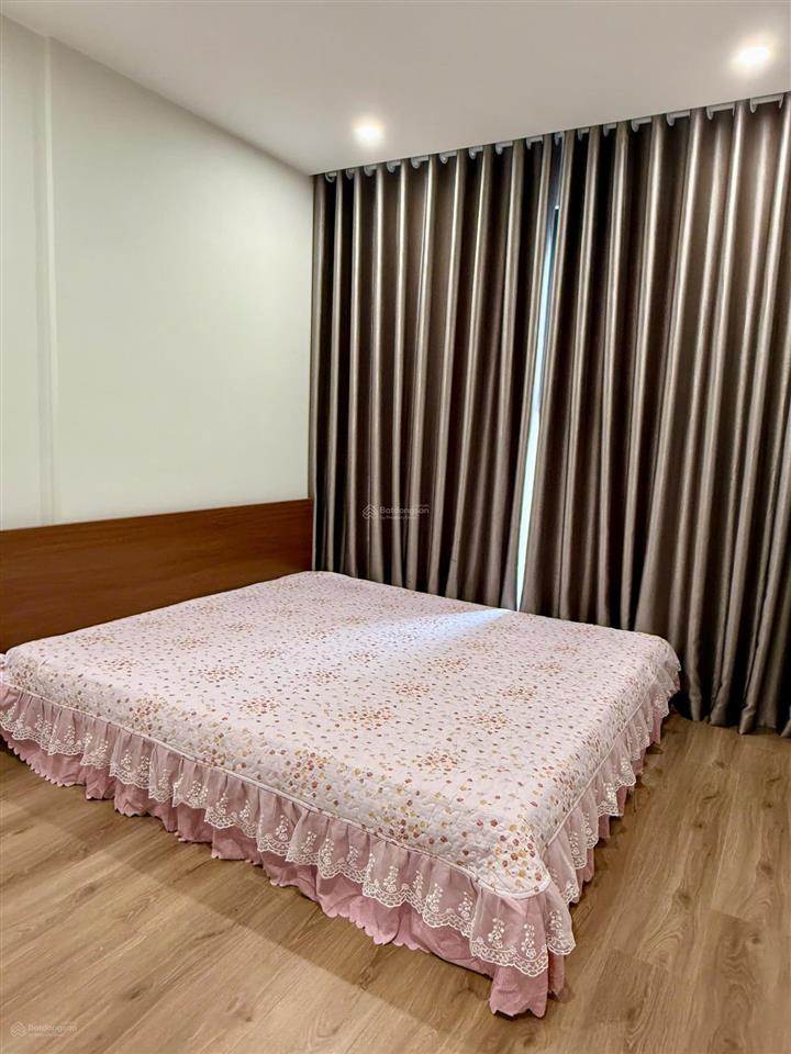 Cho thuê căn 1pn+1 tòa i1 imperia smart city, 43m2, gần đủ nội thất, miễn phí dịch vụ, giá 9 triệu