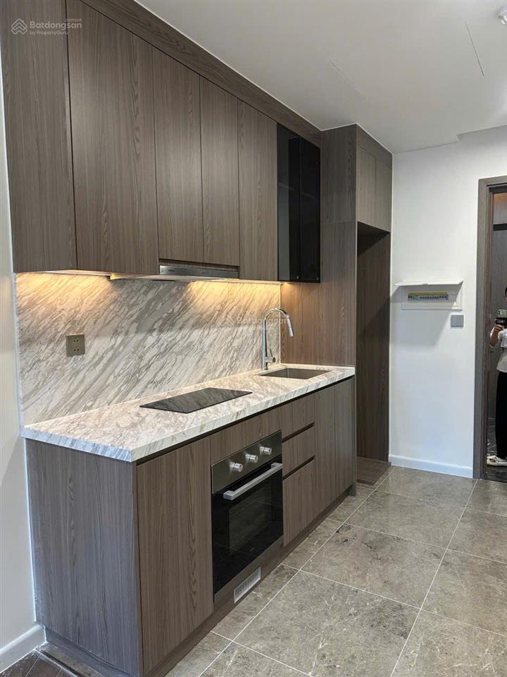 Cho thuê căn 1n+1 tòa a3 vinhomes smart city, đồ cơ bản có rèm và giàn phơi, 9.5 triệu/tháng
