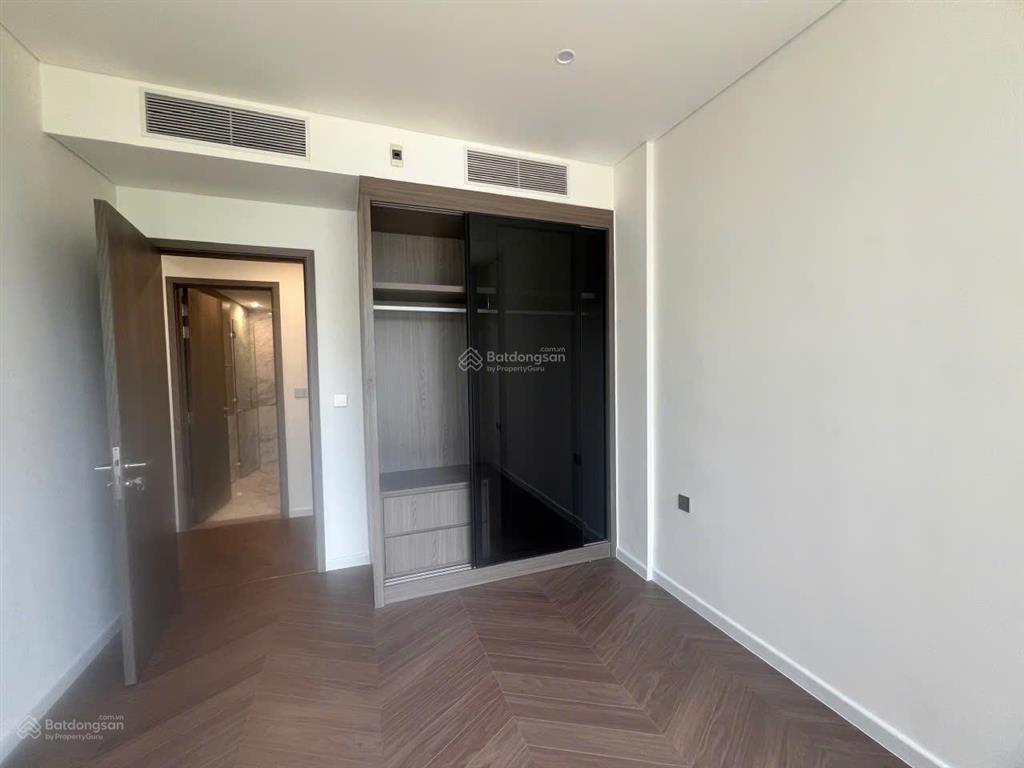 Cho thuê căn 1n+1 tòa a3 vinhomes smart city, đồ cơ bản có rèm và giàn phơi, 9.5 triệu/tháng