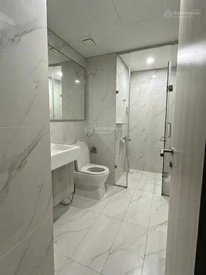 Cho thuê căn hộ 1n+1 tòa d vinhomes smart city, đồ cơ bản, 9 triệu/tháng, vào ở ngay