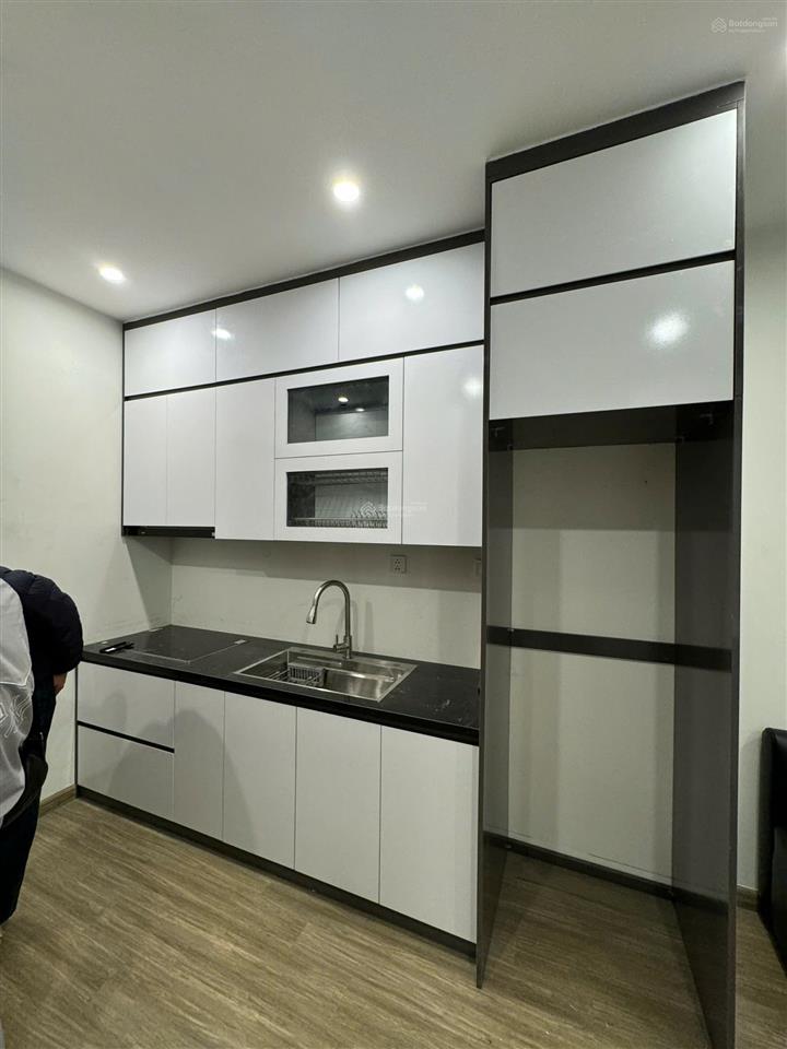 Bán căn hộ studio tòa sa5, tầng trung, ban công đông nam, view nội khu đẹp, giá 2.45 tỷ