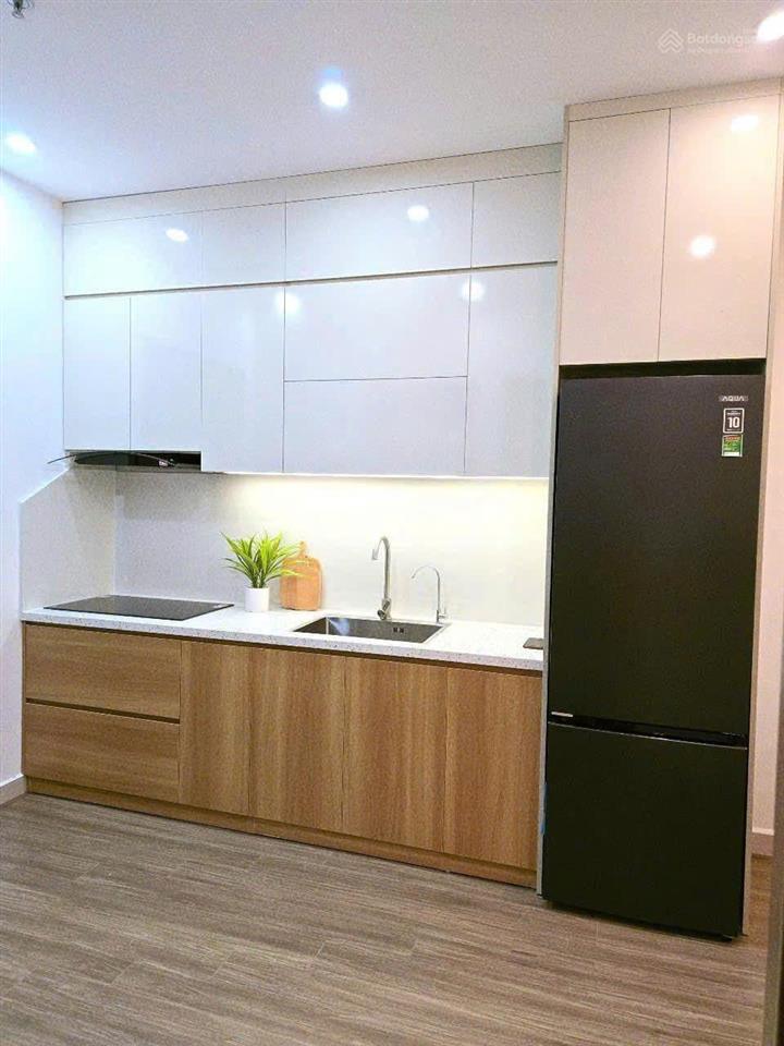 Bán căn 1pn 38m2 vin smart city, full nội thất đẹp, ban công đông nam, view thành phố ngắm pháo hoa