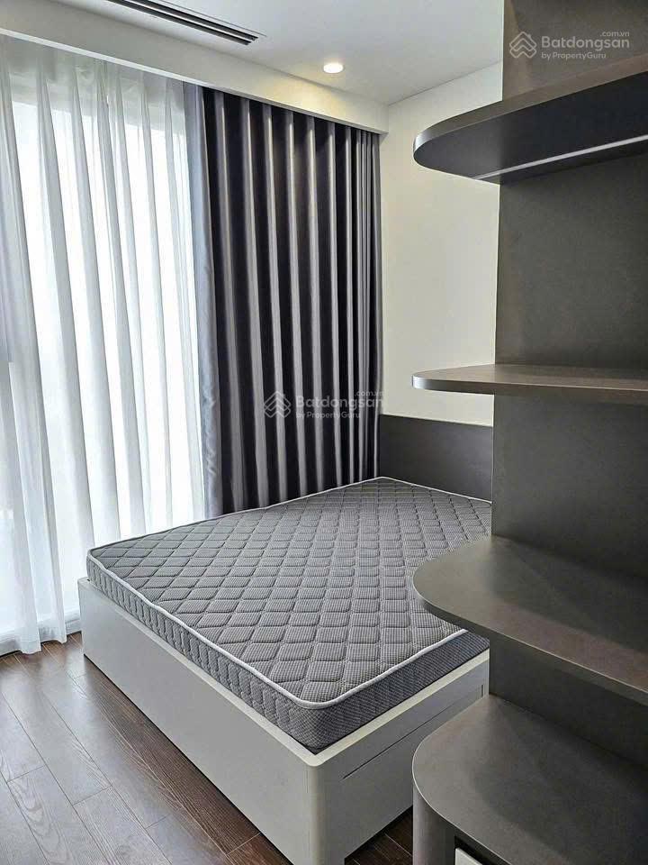 Bán căn hộ 2n1wc tòa s2.05 vinhomes smart city, 54m2, tầng trung đẹp, full nội thất, giá 4.1 tỷ